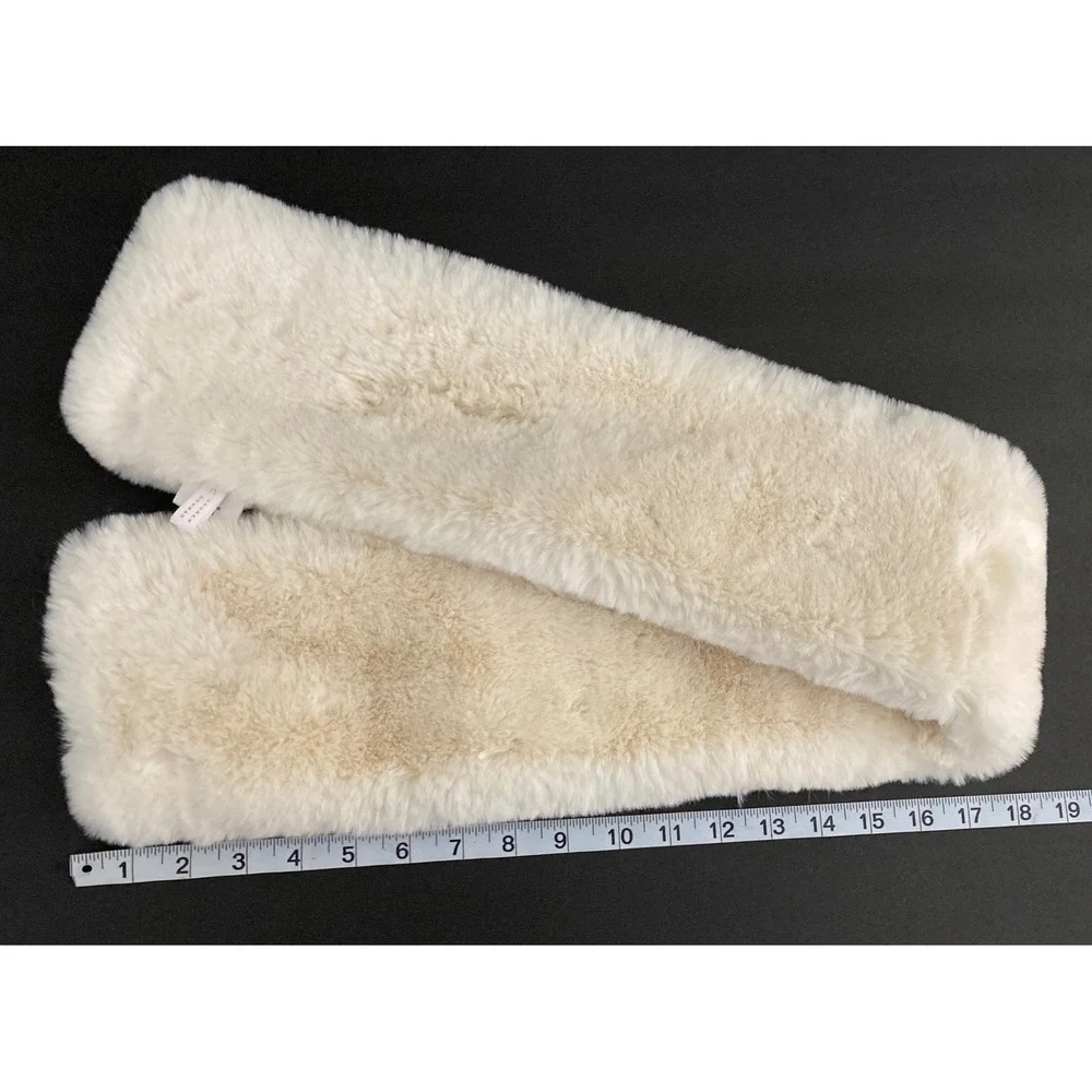 LAUREN CONRAD Women's  Beige  Faux FUR Pull Through WINTER STOLE SCARF